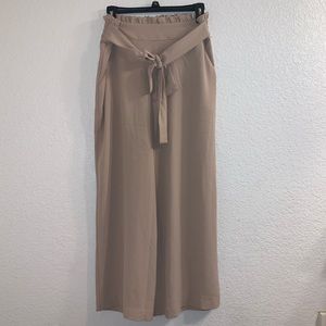 VILA cropped wide pant paper bag waist size med